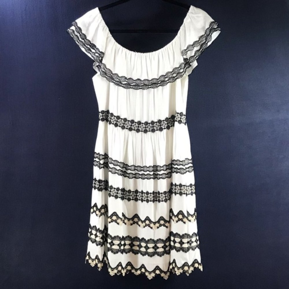 Alice + Olivia White Off-Shoulder Mini Dress with Black Lace Trim - Picture 2 of 4